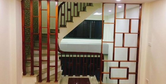 Nhỉnh 2 tỷ sở hữu nhà đẹp 40m2 xây 5 tầng.