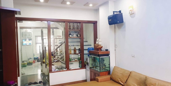 Cần bán nhà Đền Lừ LÔ GÓC CỰC ĐẸP 43M2 2.8 TỶ