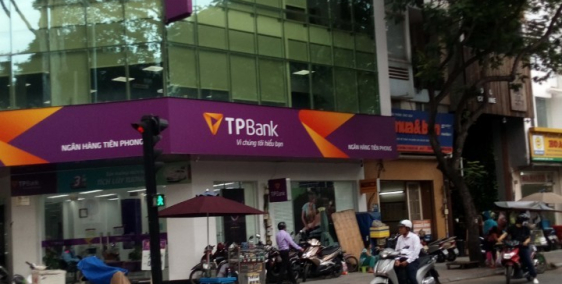 Bán gấp nhà Phố Tây Bùi Viện - Đề Thám, Q1 (4.9x12m) 6 tầng,