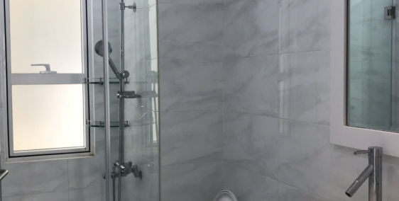 Đi định cư bán gấp nhà nở hậu, hẻm xe hơi Ông Ích Khiêm, quận 11, giá cực tốt