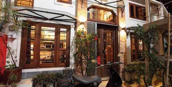 Bán gấp biệt thự Trần Quốc Thảo 40m2 hẻm 8m, phong cách Âu Mỹ