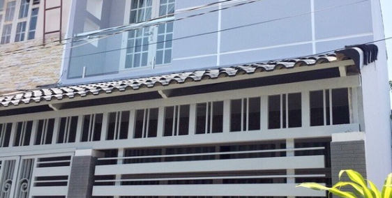 Bán gấp nhà 1 lầu đúc hẻm xe hơi 44 Bùi Văn Ba quận 7.