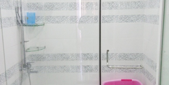 Bán nhà mới 2 lầu hẻm 290B đường Dương Bá Trạc Phường 1 Quận 8