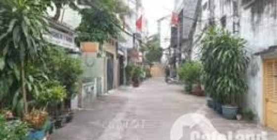 Cần bán gấp nhà hẻm xe hơi khu sân bay. P.2 , Tân Bình