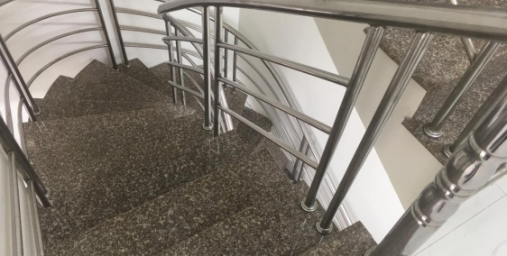 bán nhà mặt tiền gần chợ thủ đức nằm vị trí đắc địa dân trí cao