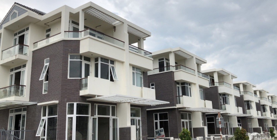 cho thuê biệt thự cao cấp - nội thất cao cấp - có thể ở ngay