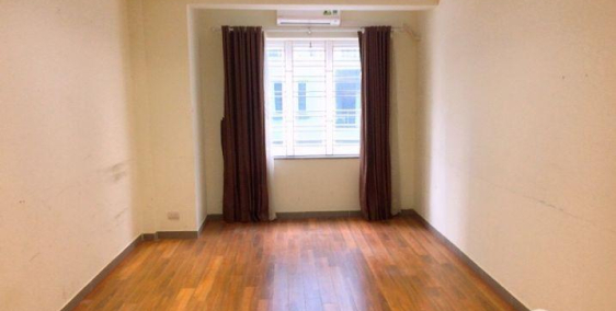 Cho Thuê Nhà Tại Khu Phân Lô Trần Quốc Hoàn 40 m2 x 7T giá 21tr