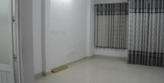 Cho thuê nhà nguyên căn 2 lầu, 4 phòng ngủ lê văn lương, nhà bè