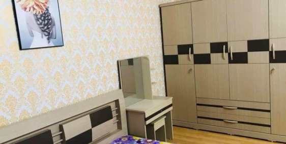 Cho thuê căn hộ chung cư Việt Hưng. 75m2. Giá: 5tr/tháng. LH: 0983957300