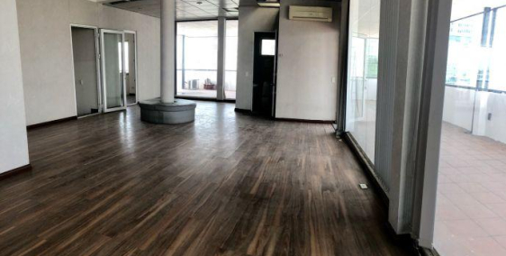 HOT HOT VĂN PHÒNG CHO THUÊ 180M2 - SÀN TRỐNG THA HỒ SETUP - KHÔNG GIAN RỘNG