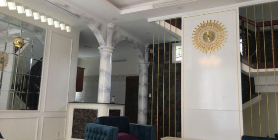 Cho thuê nguyên căn góc 2MT Phổ Quang đối diện Novaland