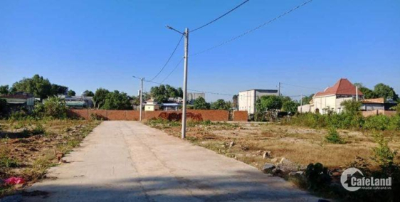 CẦN BÁN GẤP LÔ ĐẤT 100M2 CHỈ 240TR, DÂN CƯ ĐÔNG ĐÚC, SỔ ĐỎ NGAY, LH 0937184950