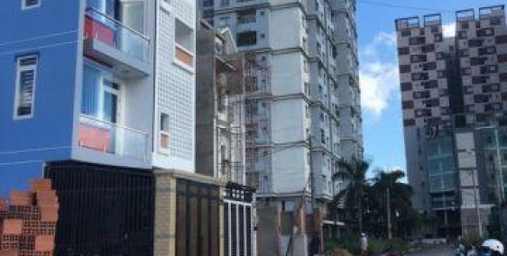 Chính chủ sang lại lô đất mặt tiền đường Phan Chu Trinh, Bình Thạnh, sổ hồng riêng, bao sang tên