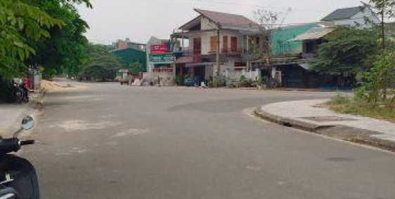 Khổ 121m2 - mặt tiền 5,5m KQH Bàu Vá - Vịt Thuận - hướng Đông Bắc. Gía 20,8tr/m2