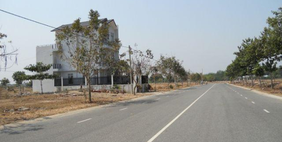 bán gấp lô đất ngay UBND vĩnh lộc a 720tr