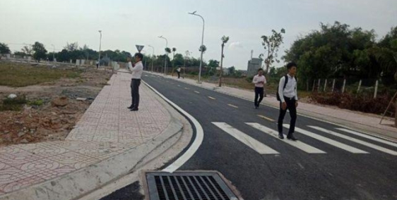 Đất mặt tiền Hồ Văn Tắng, Củ Chi, 990 triệu/nền 90m2, dân cư sầm uất.