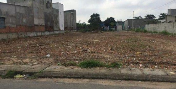 CC bán gấp lô MT Bà Điểm 4, đối diện trường Bùi Văn Ngữ. Nền 82m2/1.150 tỷ SHR XD tự do, 0967227712