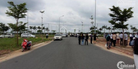 Tôi cần bán gấp 1 lô 105m2 tại kdc An thuận, hướng tây bắc, sổ hồng riềng, điện âm, nước máy, xây dựng ngay LHCC: 0868.29.29.39