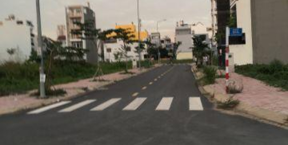 Cần tiền bán gấp lô đất gần đường Nguyễn Duy Trinh, bao sang tên, xây dựng tự do