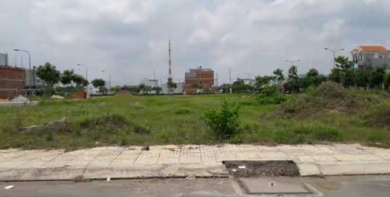 Cần bán gấp 215m2, ngang 10m, mặt tiền Phan Huy Ích, giá rẻ 783 triệu