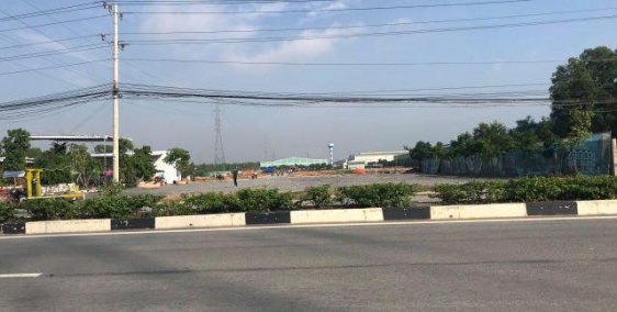 gia đình tôi đang cần tiền gấp Tôi cần bán lô đất 120m2 MẶT TIỀN ĐƯỜNG DT747- Ngay chợ Tân Hiệp- 900tr.