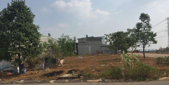 Gia đình muốn bán mảnh đất 400m2 đất tại Bình Dương để thanh toán tiền mua nhà trên Sài Gòn LH Luân