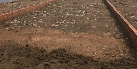 Kẹt tiền cấn bán lô đất mặt tiền Nguyễn Thị Lắng, 5x16, Thổ Cư 100%, SHR