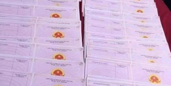 Gia đình có việc cần tiền nên bán gấp đất ngay vòng xoay Kim Hằng