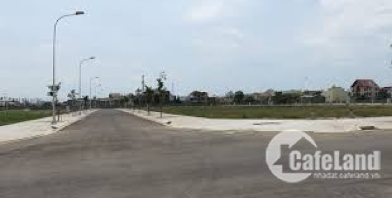 Cần bán nhanh lô đất mặt tiền quốc lộ 1A giá chỉ 900 triệu