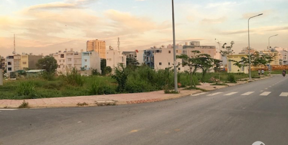 Cần bán lô đất giá cực kì ưu đãi đường Nguyễn Cửu Vân,B.Thạnh