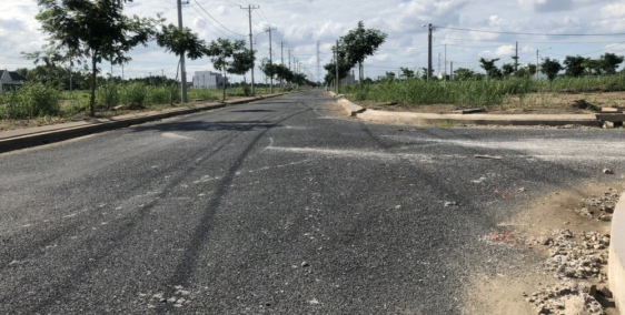 Tôi cần bán 80m2 măt tiền đường 16m của khu Sài Gòn Village, giá chỉ: 1,4 tỷ