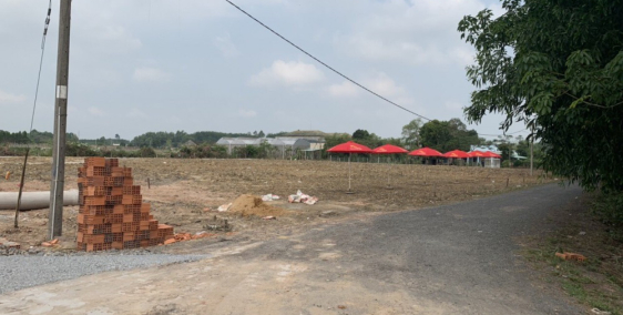 Bán đấtcuối Lê Văn Khương-liền kề VincityGiá 650tr/90m2SHR, LH: 0945685812