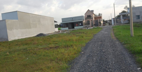 Cần bán gấp đất tại xã Bà Điểm HM giá 800tr