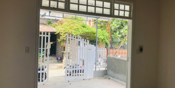 Chính chủ cần chuyển nhượng nhà mặt tiền Lại Thế - huyện Phú Vang - TT Huế.