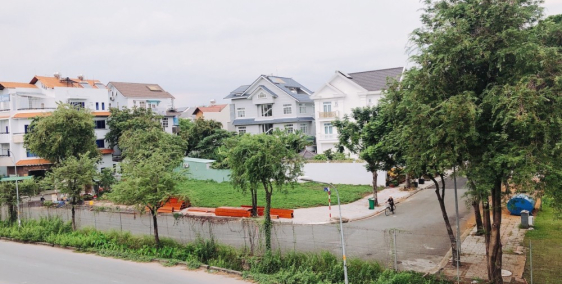 Bán đất nền biệt thự khu Bt ven sông Ông Lớn, DT 275.5m2 lh em Thảo 098.2222.910