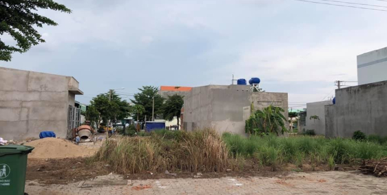 Gia đình tôi cần bán bán gấp miếng đất ngay đường Nguyễn Cữu Phú.80m2