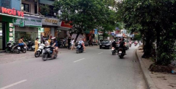 Cho thuê nhà tại Khương Trung, Thanh Xuân, dt 60m2, mt 8m, 20tr/tháng