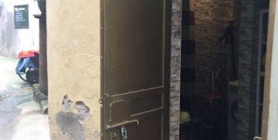 Nhà mặt phố Quán Thánh thuận tiện kinh doanh