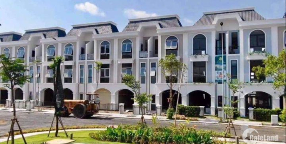 Mua nhà tặng Vàng tại Bến Lức, Long An