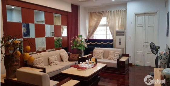 Chính chủ bán gấp nhà phố Trần Duy Hưng, DT 56m2, giá 11 tỷ.