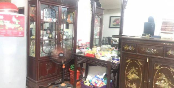 Bán nhà phố Dịch Vọng Hậu 50m 5 tầng Mt 5m giá 3,8 tỷ. LH 0973982286