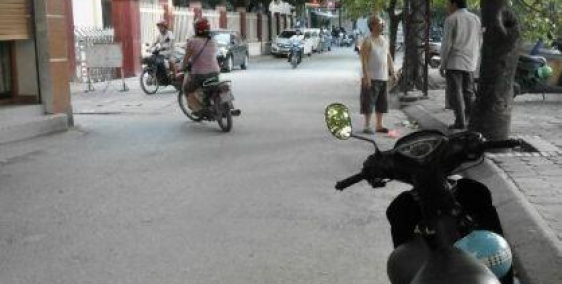 Nhà Dương Quảng Hàm Cầu Giấy, kinh doanh, 3 gác, 30m2, 4 tầng, 2.9 tỷ LH 0969787912