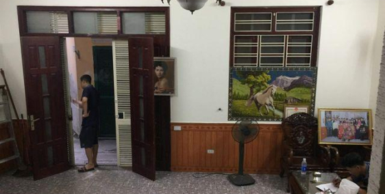 Nhà đẹp giá rẻ Nguyễn Văn Huyên về ở luôn, oto cách 15m