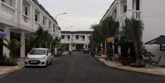 Bán gấp Nhà Phố Champaca Garden Chính Chủ