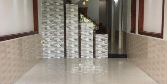 Bán gấp nhà 1 lầu 1 trệt ngay trung tâm thị xã dĩ an