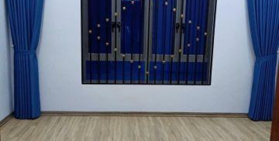 Nhà nở hậu, hậu vận tốt, trung tâm Đống Đa. DT 42m. 5 tầng, 4,5 tỷ.