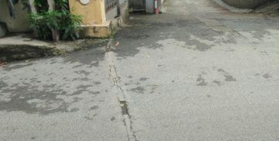 Bán nhà dân 3,5 tầng cũ Ngô Thì sỹ,Cầu Am, 39m2, nhà 2 mặt ngõ,ôtô đỗ 24/24, giá 2,45 tỷ, 0359226986