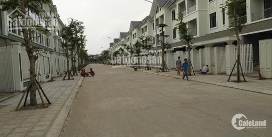 BÁN LIỀN KỀ C5 GELEXIMCO CHÍNH CHỦ GIÁ TỐT LH:0936130667