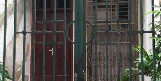 Bán nhà đẹp Giáp Bát 78mx5 tầng mt 3.4m giá cực rẻ 4.7 tỷ oto đỗ kinh doanh đẹp