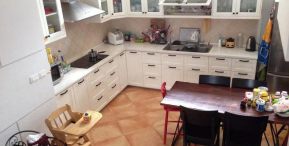 Nhà Đẹp Võ Thị Sáu, Hai Bà Trưng 45m2x4T, 3.2 tỷ. Lh 0904477726